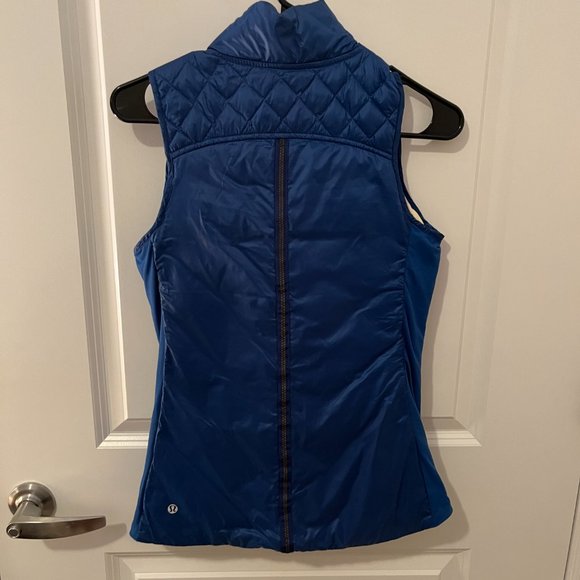 Asymmetric Reversible Quilted Lululemon Down Vest Size 4 - Picture 2 of 4